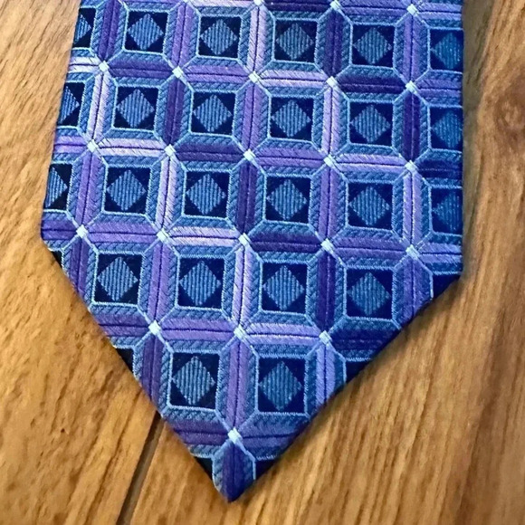 Pronto‎ Uomo Platinum Designer Necktie Silk Purple Squares Squares Tie - Picture 1 of 3